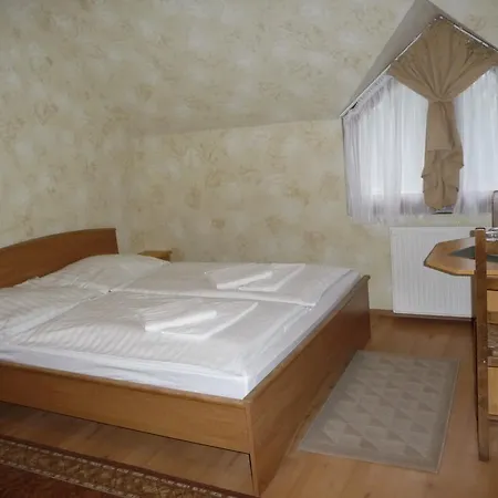 Engler Hotel-etterem 3* Mosonmagyarovar
