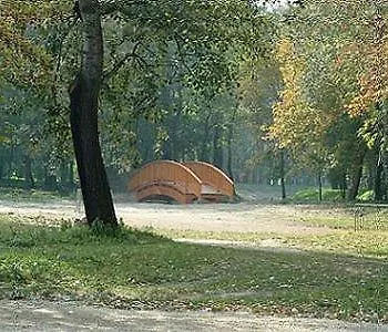 Engler Hotel-etterem 3* Мошонмадьяровар